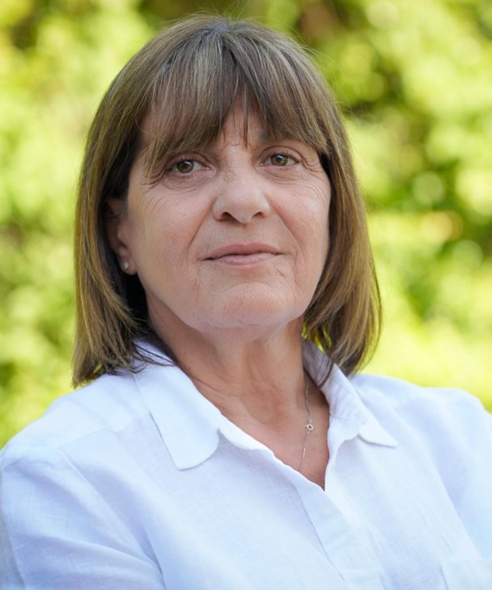 Angelita Main headshot
